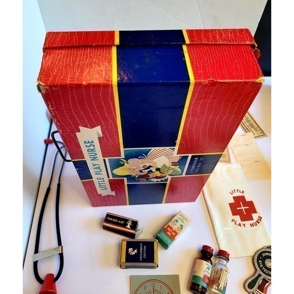 Mid century Modern Little Play Nurse 40s A Transogram Golden Medal Toy Nurse Kit - Picture 9 of 10